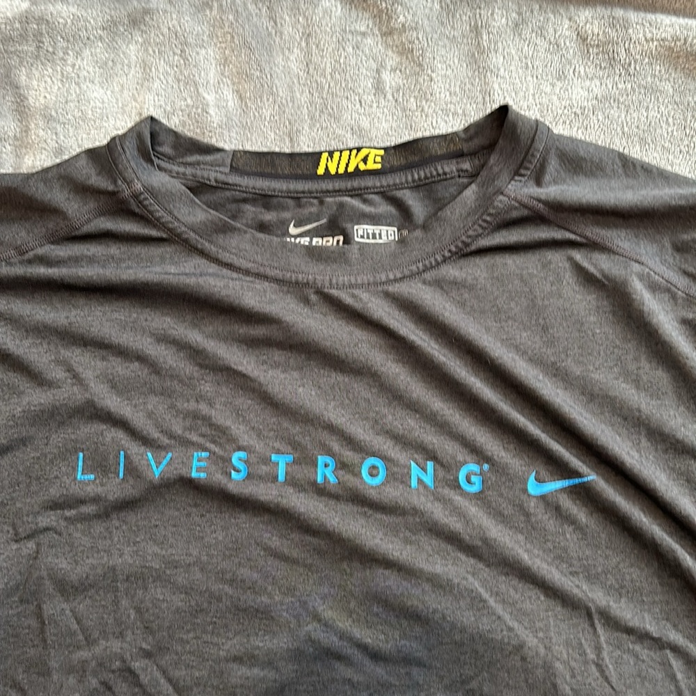 Nike Compression Shirt - Picture 3 of 5